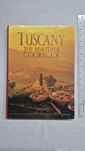 Tuscany: The Beautiful Cookbook by Lorenza De' Medici