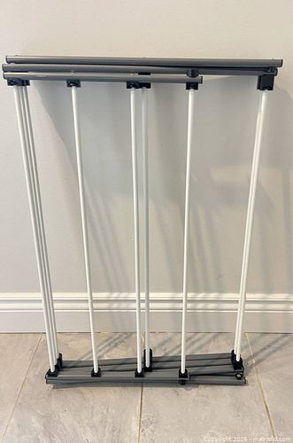 Indoor Clothes Drying Rack (1 of 3)