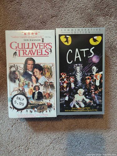 Cats; Gulliver's Travels (Ted Danson) - 2 VHS Tapes (NTSC) (1 of 3)