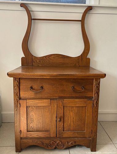 Antique Washtand (1 of 9)