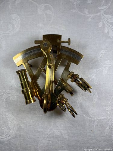 Brass Sextant (1 of 5)