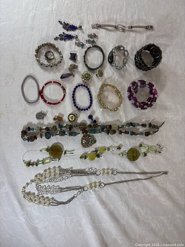 Jewelry (1 of 8)