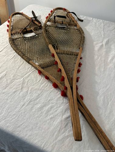 Snowshoes (1 of 6)
