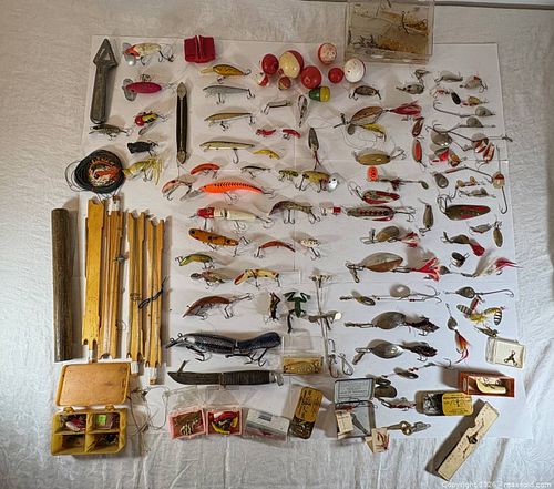 Vintage Fishing Lures  (1 of 20)