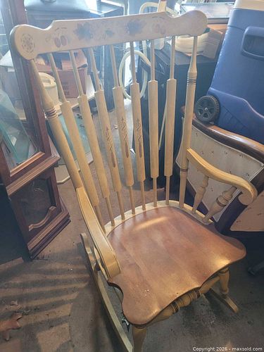 Rocking Chair (1 of 3)