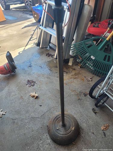 Vintage Microphone Stand (1 of 3)