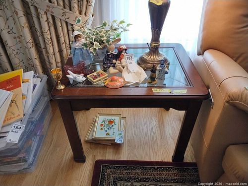 Pair of Dark Mahogany Wood and Glass End Tables D (1 of 9)