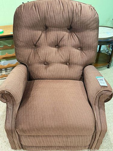 Lot #109 (1 of 8)