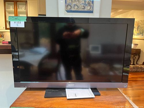 40" Sony Bravia LCD TV - KDL-40EX500 (1 of 17)