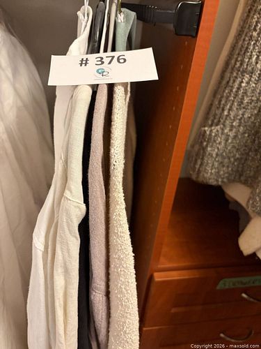 Women's Long Sleeve Shirts & Blouses: Babaton, Click, Knits, Cotton (1 of 17)