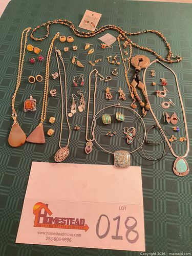 Lot #18 (1 of 16)