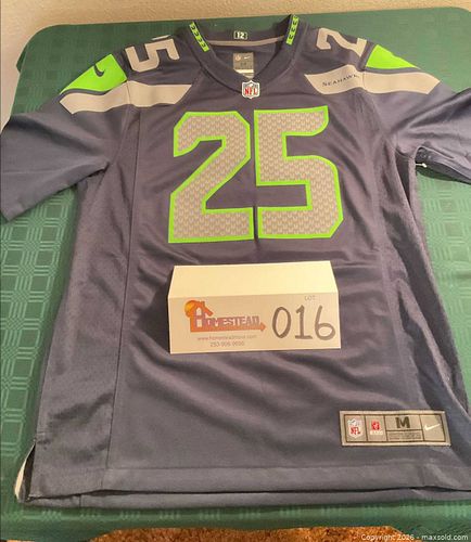 Lot #16 (1 of 12)
