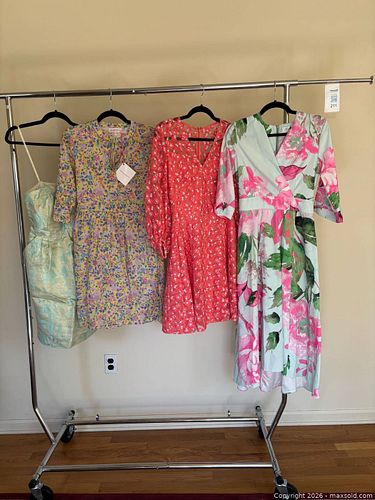 Lot #211 (1 of 15)