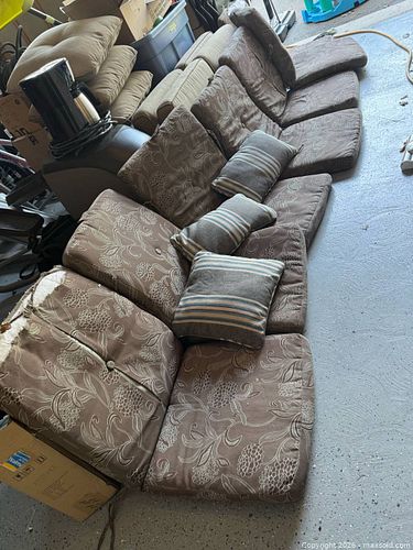 Lot #42 (1 of 9)