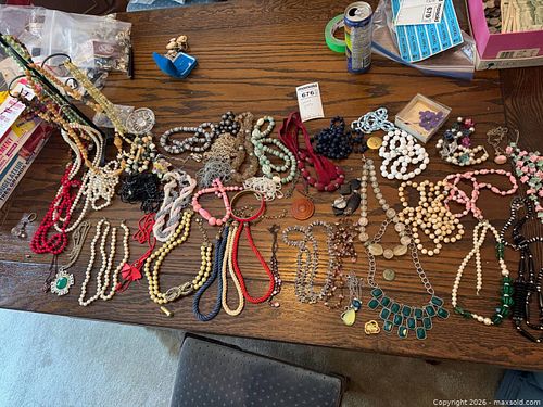 Costume Jewelry  (1 of 19)