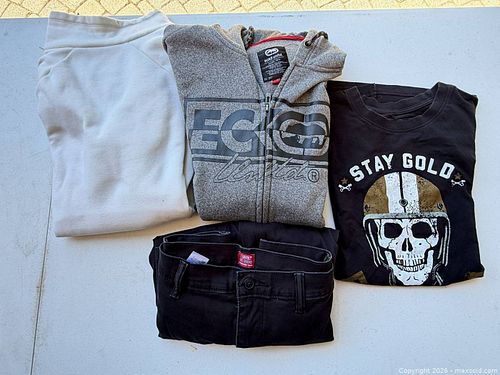 Mixed Clothing Lot: Shirts, Hoodies & Jeans — Large to XL (W40) (1 of 6)