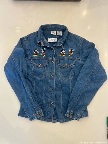 Lot #53 (1 of 4)