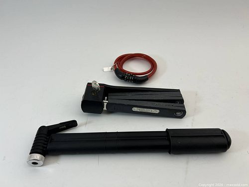Bike locks and pump lot (1 of 9)