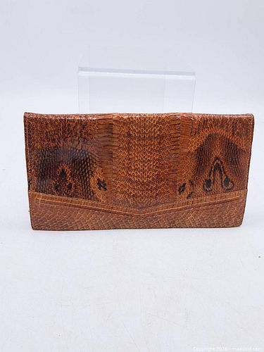 Vintage Leather Wallet (1 of 7)