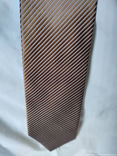 Lot #33 (1 of 4)
