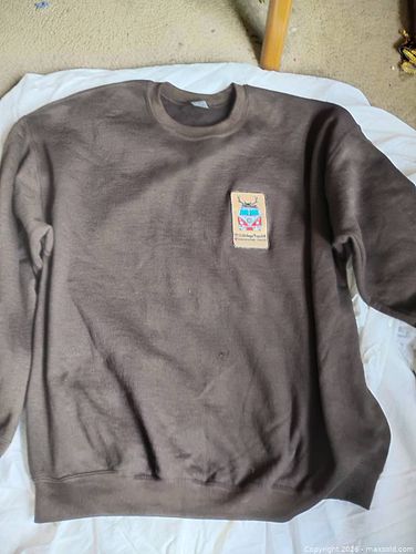 XL Shibuya Republic Sweatshirt  (1 of 5)