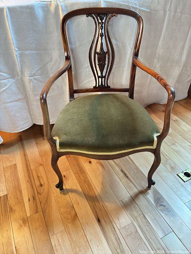 Hepplewhite Armchair with Urn Splat, Green Upholstery (1 of 7)