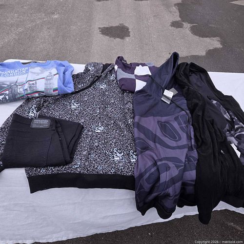 Men's clothing lot (1 of 13)