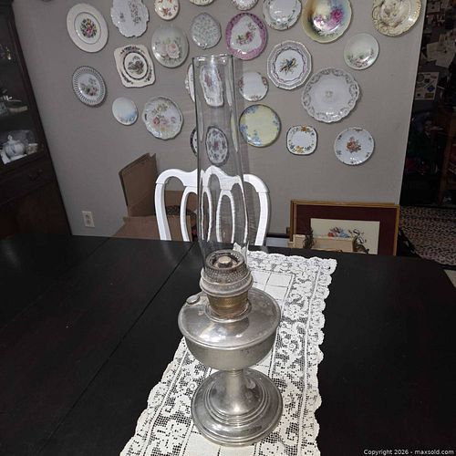Pewter aladdin oil lamp (1 of 5)