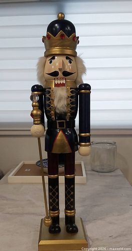 Lot #33 (1 of 6)