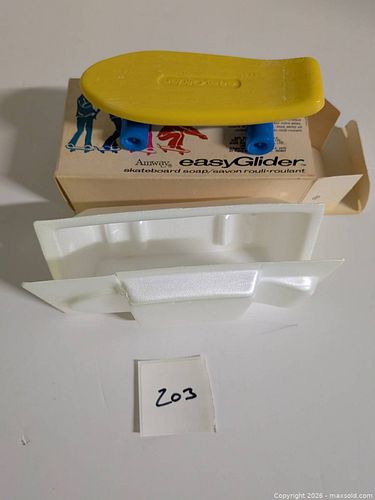 Lot #203 (1 of 5)