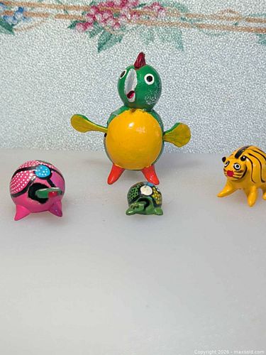 Hand-Painted Tiny Wooden Folk Art Animal Bobblehead Figurines (1 of 4)