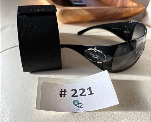 Lot #221 (1 of 14)
