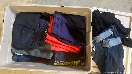 Lot of Clothings, mix of women/men/boys (1 of 20)