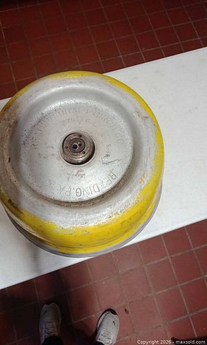 Small 7.75 GL Vintage Keg for Reading Draft Brewing (1 of 3)