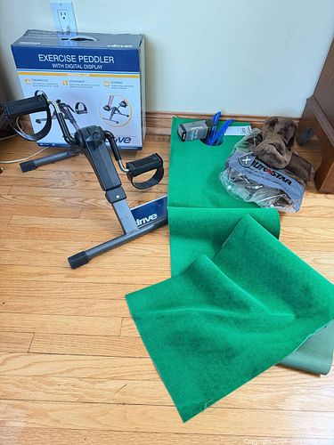 Golf + Fitness Lot (1 of 9)