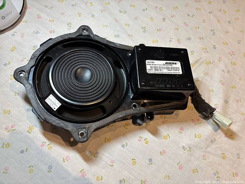 BOSE AUTO SPEAKER SYSTEM (1 of 11)