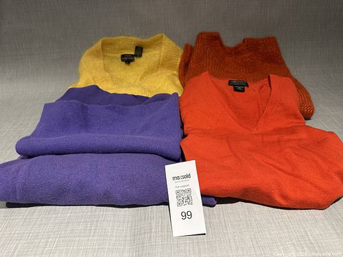4 Ladies Fashion Sweaters (1 of 6)