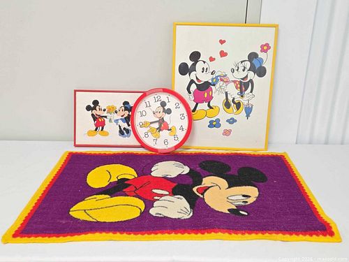 Disney Decor Lot  (1 of 18)