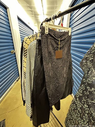 Women's Clothes  (1 of 3)