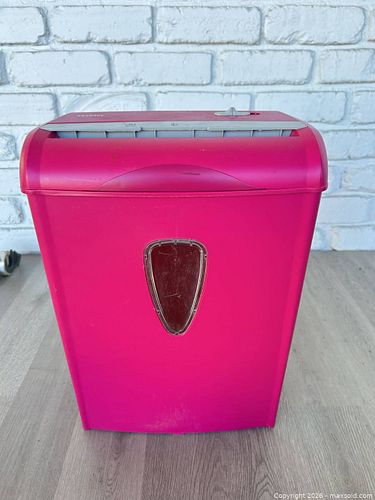 Paper shredder (1 of 3)