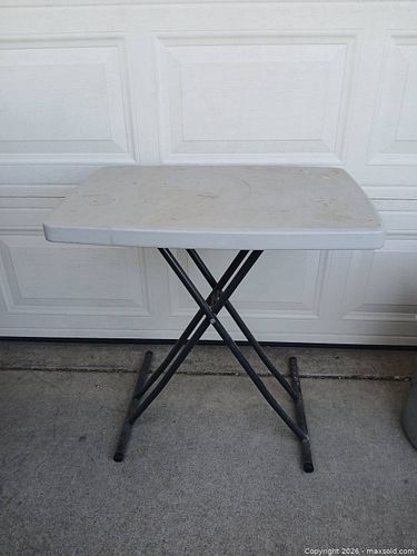 Folding Display Table (1 of 5)
