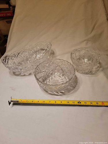 Crystal bowls with hand engraving  (1 of 6)