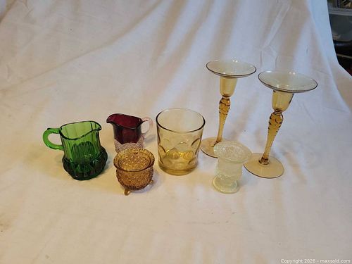 Lot of coloured glass (1 of 4)