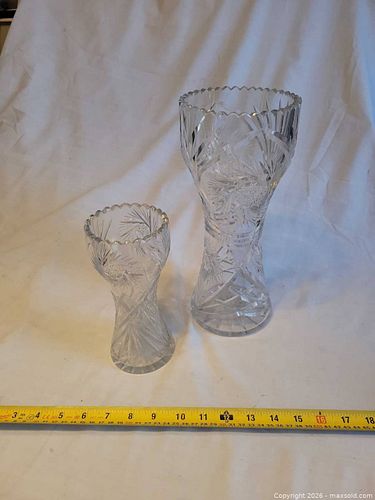 Similar pinwheel crystal vases  (1 of 5)