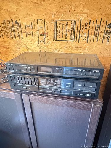 AKAI AT-A102 Tuner & AM-A202 Integrated Amplifier (Separable) (AF) (1 of 11)