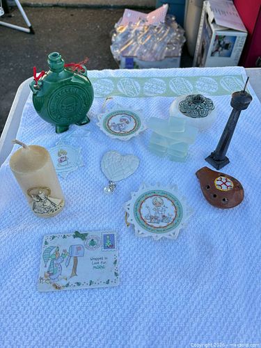 Mixed Lot of Small Decorative Collectibles — Ceramic, Glass, Metal (AF) (1 of 12)