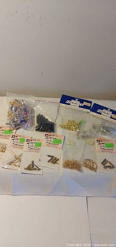 Components to make jewelry  (1 of 6)