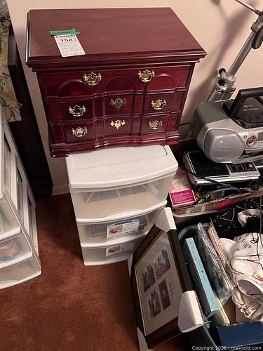 Wood Veneer Jewelry Box and 3-Drawer Plastic Storage Unit C (1 of 7)