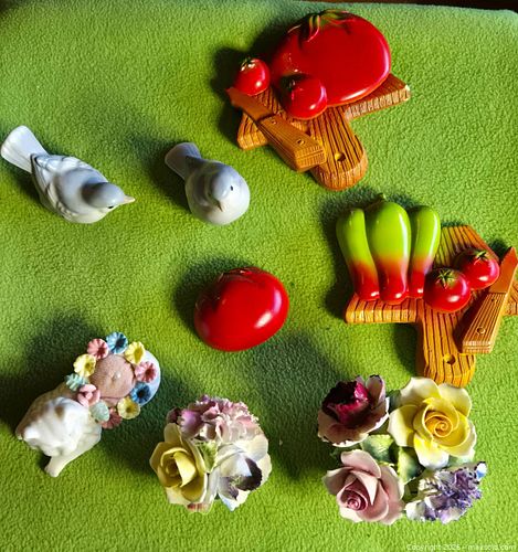 Vintage Chalkware, porcelain flowers, birds, porcelain cat puncushion (1 of 12)