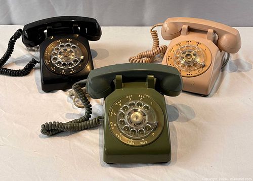 3 Vintage Rotary Dial Telephones (1 of 11)